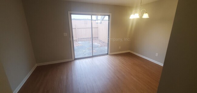 Building Photo - 1441 Brookwood Dr