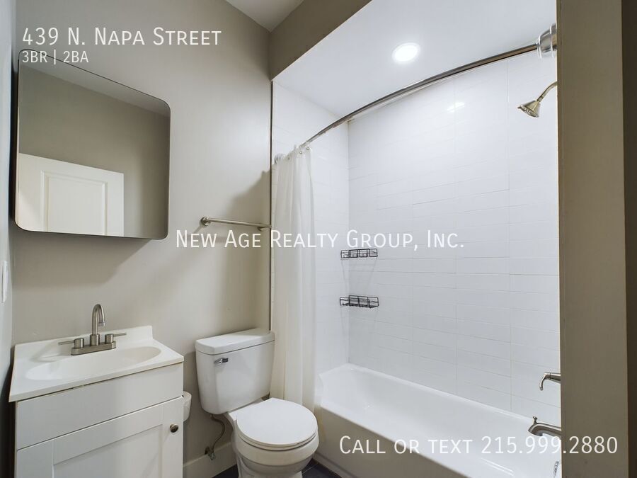 Building Photo - 439 N Napa St