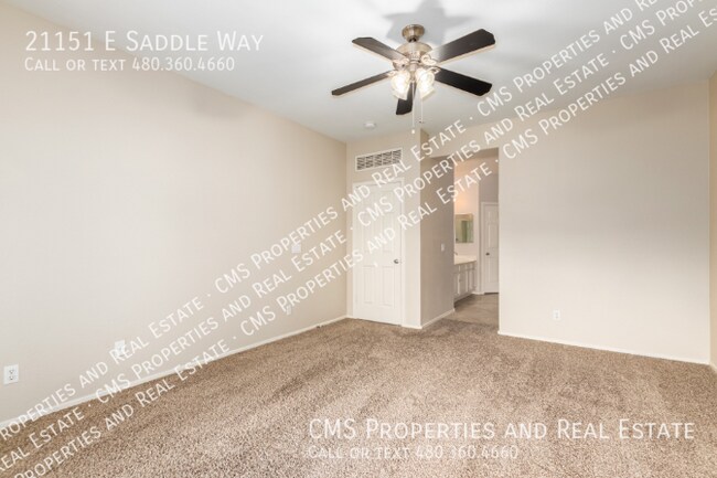 Building Photo - 21151 E Saddle Way