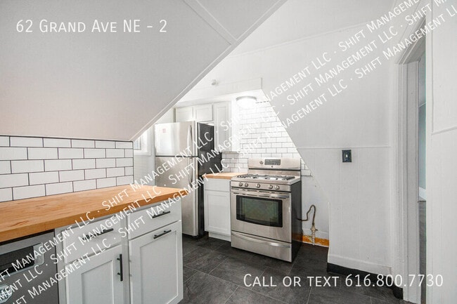 Building Photo - 62 Grand Ave NE