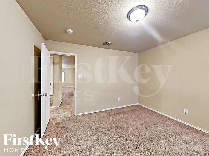 Building Photo - 14112 Silkwood Dr