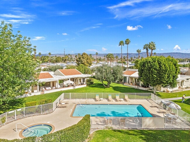 Building Photo - 68615 Paseo Soria