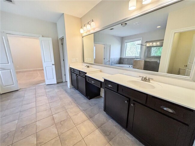 Building Photo - 119 Still Pine Bend