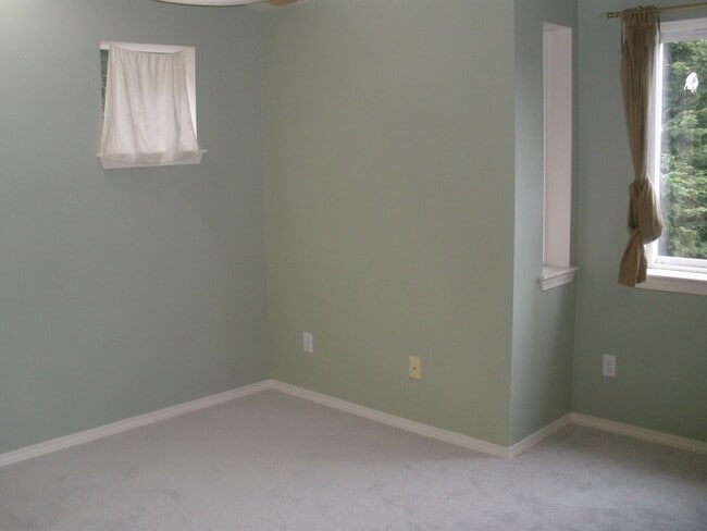 Building Photo - Loyal Heights/ Seattle