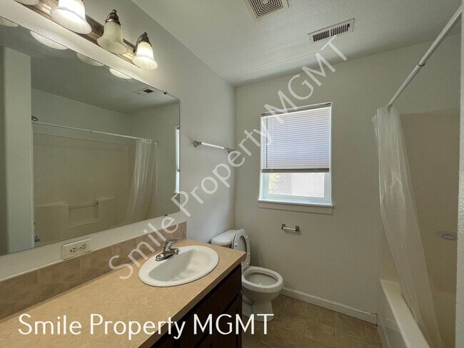 Building Photo - 18251 SW Orlov Ct