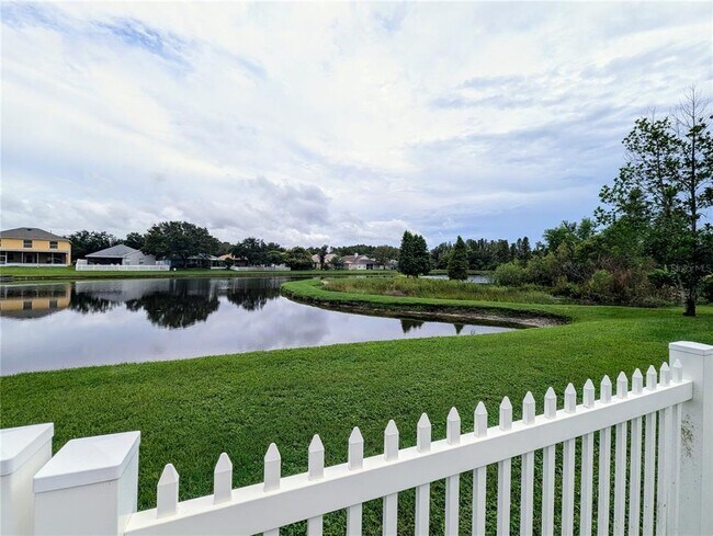 Building Photo - 15524 Lake Bella Vista Dr
