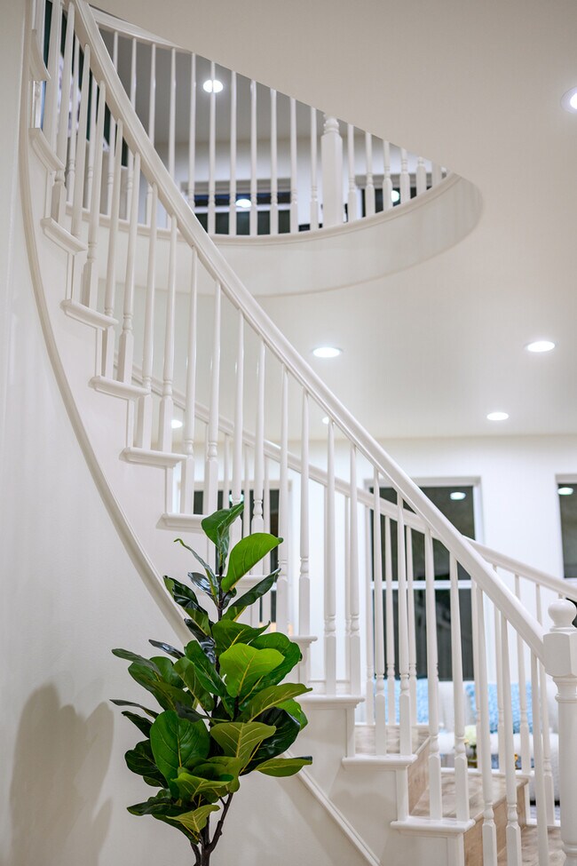 Building Photo - Gated Newport Coast 4BR w/ Pool Access