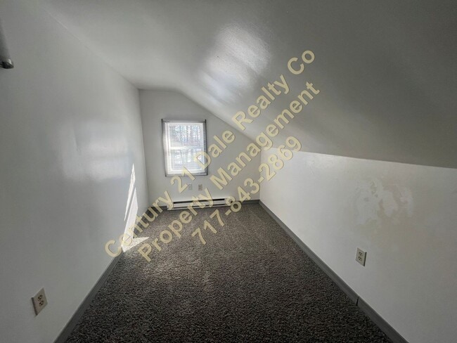 Building Photo - Clean Efficiency with ALL UTILITIES INCLUDED