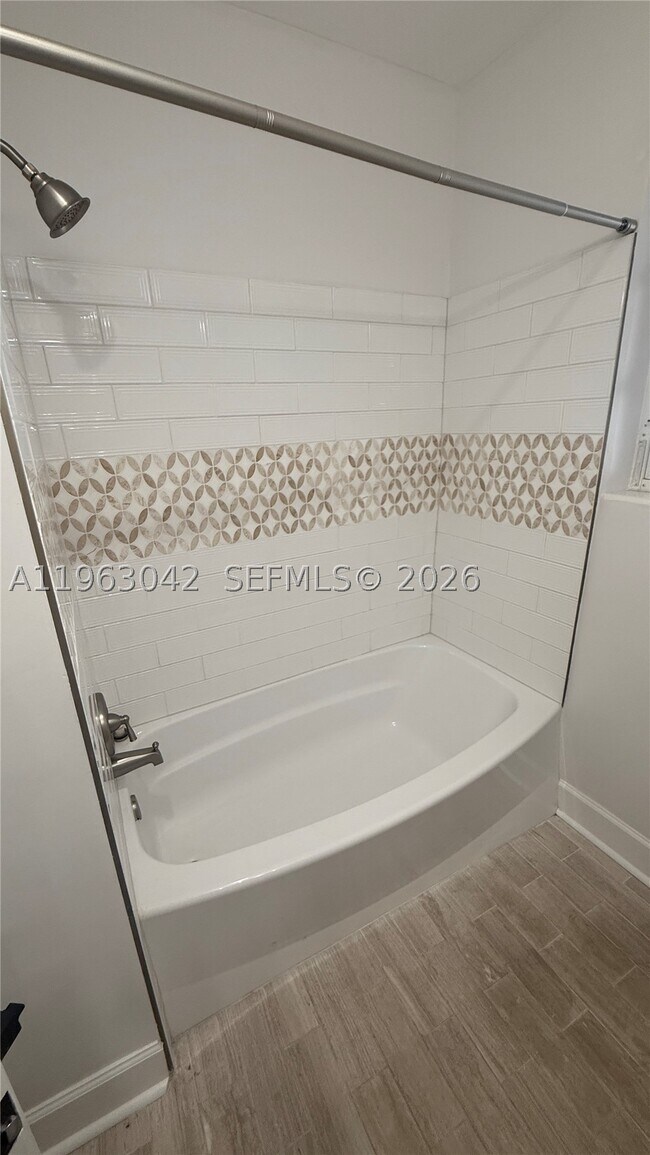 Building Photo - 1209 Campo Sano Ave