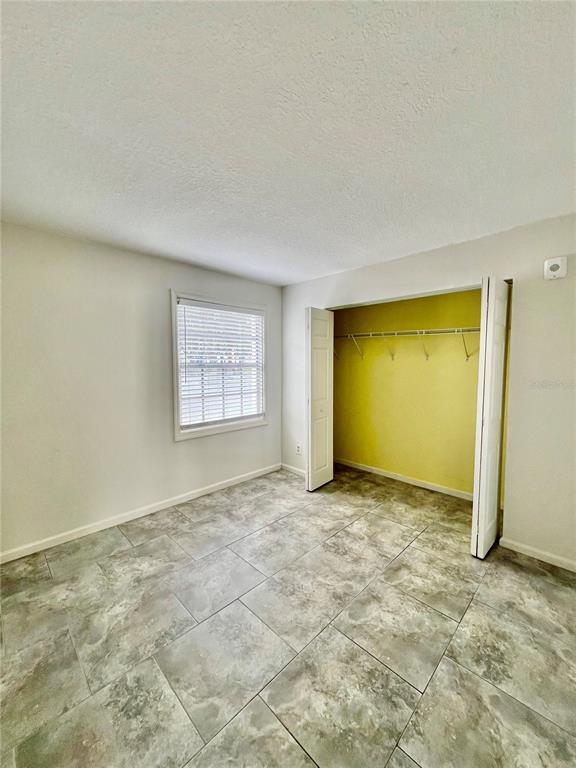 Building Photo - 5111 Coquina Key Dr SE
