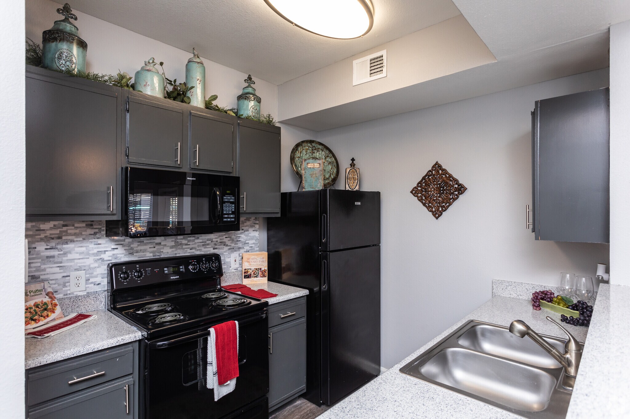 Westmount at Three Fountains 7935 Pipers Creek St San Antonio TX 78251 Apartment Finder