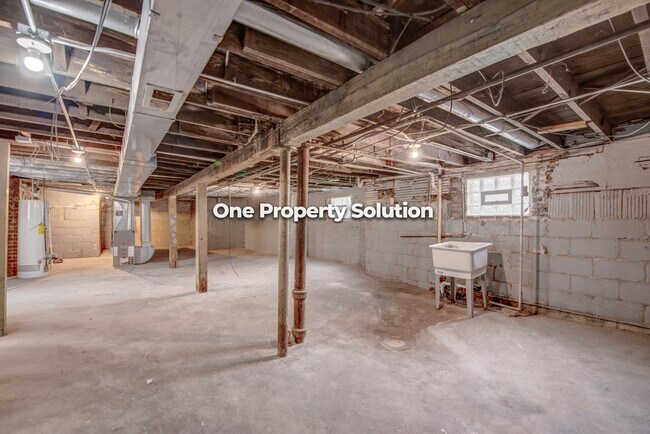 Building Photo - 411 Pierce St