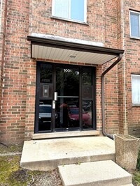 Building Photo - 1001 Buccaneer Dr