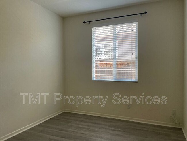 Building Photo - 10408 Siltstone Way