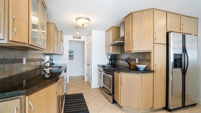 Building Photo - 3900 Galt Ocean Dr