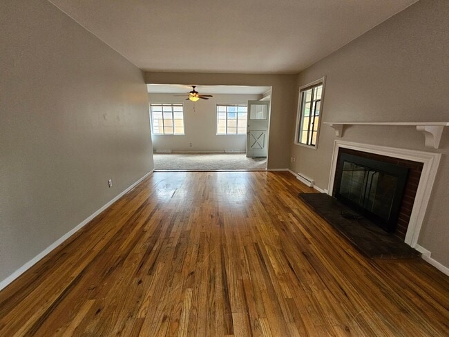 Building Photo - Virginia Village 4 Bed 3 Baths Large Yard Attached Garage Super Spacious!