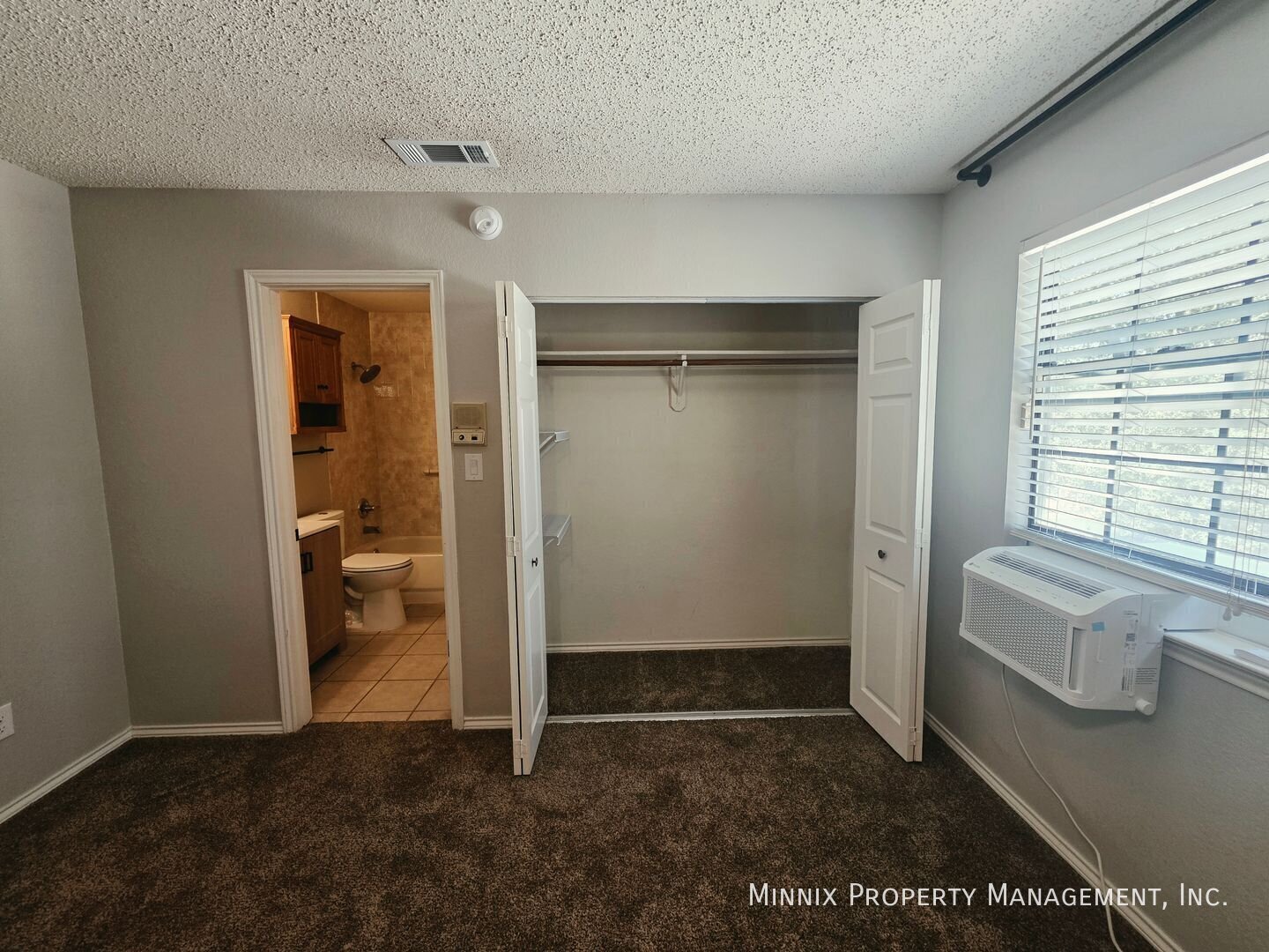 Building Photo - 3826 Nassau Dr