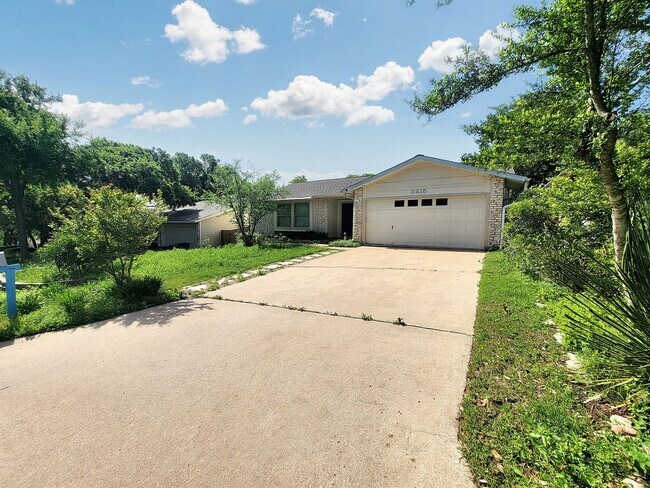 Building Photo - 3/BR 2/BA Single-Level Home with Sunroom a...