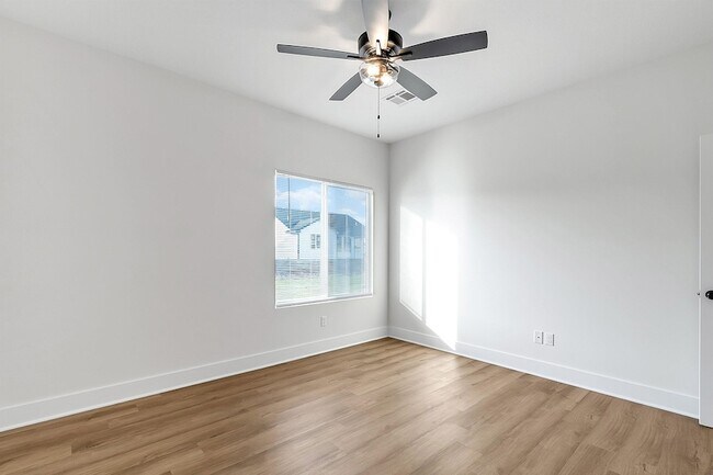 Building Photo - 625 Briarbrook Ln