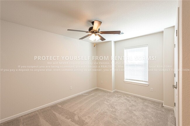 Building Photo - 410 Coconut Ln