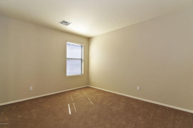 Building Photo - Great-room floor plan with 4 bedrooms PLUS den