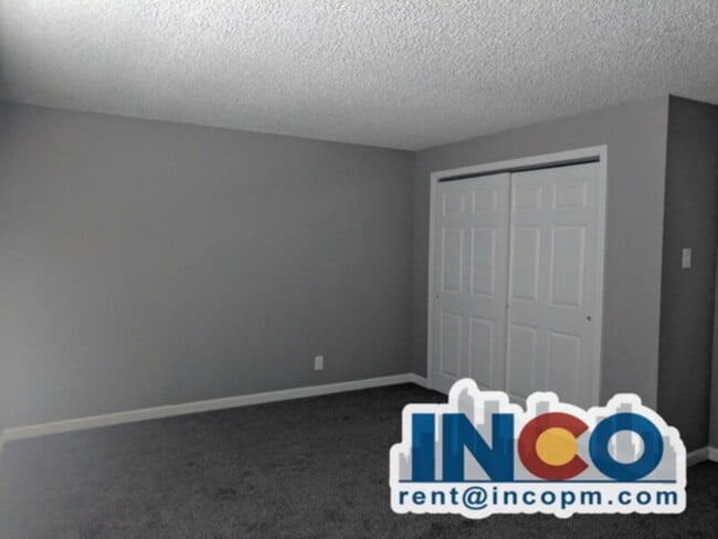 Building Photo - 14069 E Jewell Ave