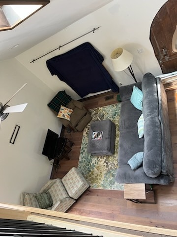 Building Photo - 10426 Vistula Rd