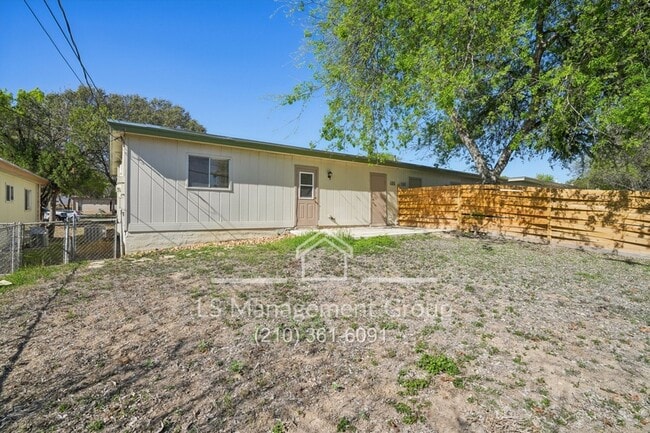 Building Photo - 6607 Cherryleaf St