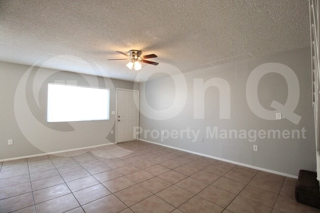 Building Photo - 860 E Brown Rd
