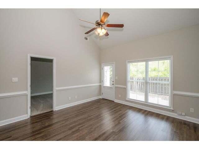 Building Photo - 309 Buxton Ln