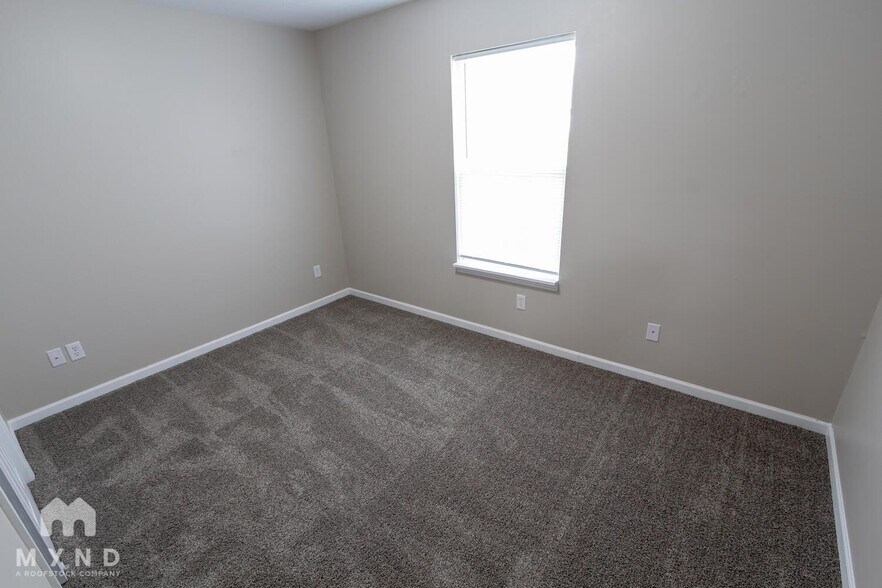 Building Photo - 2205 Autumn Creek Dr