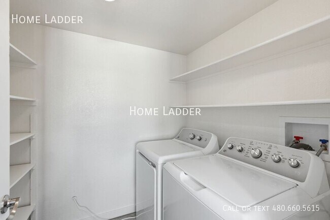 Building Photo - 5849 N 81st St