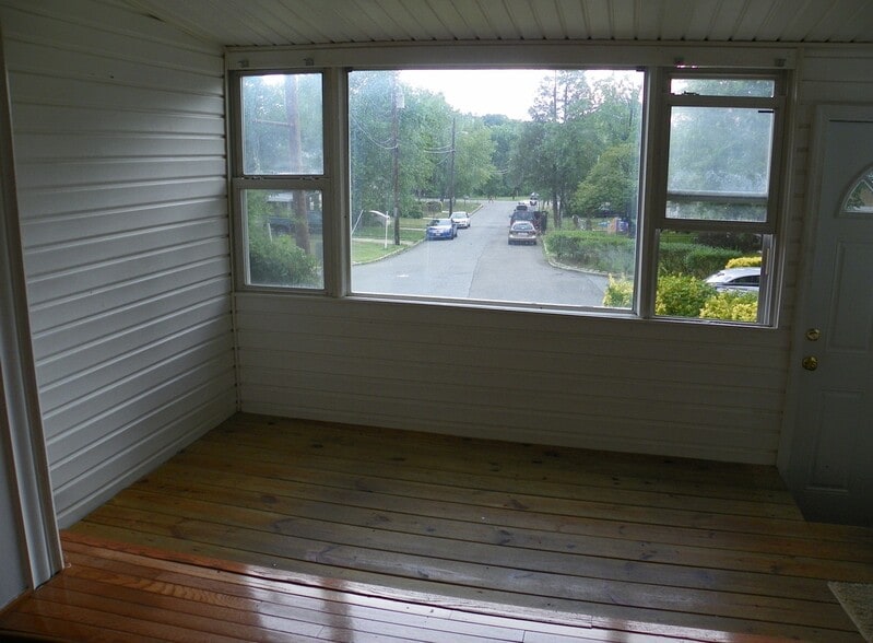 Building Photo - 5111 Kennebunk Ter