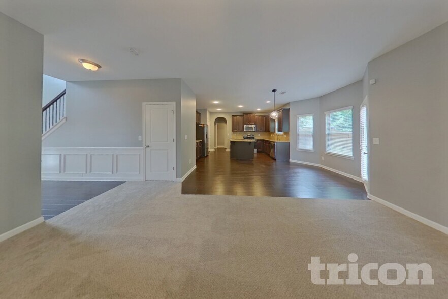 Building Photo - 1562 Pressley Ln