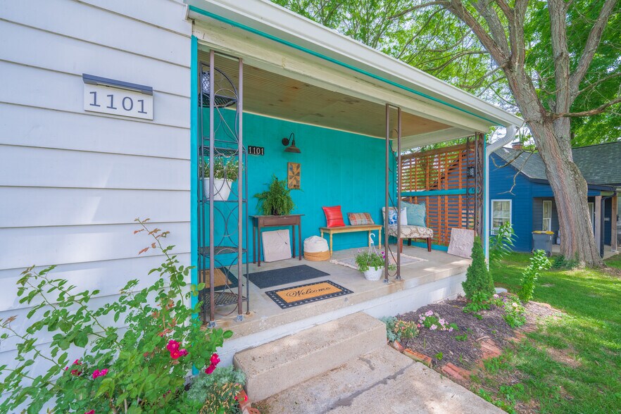 Building Photo - 1101 S Rogers St