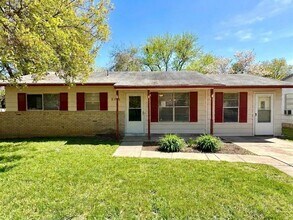 Building Photo - 206 Northview Dr