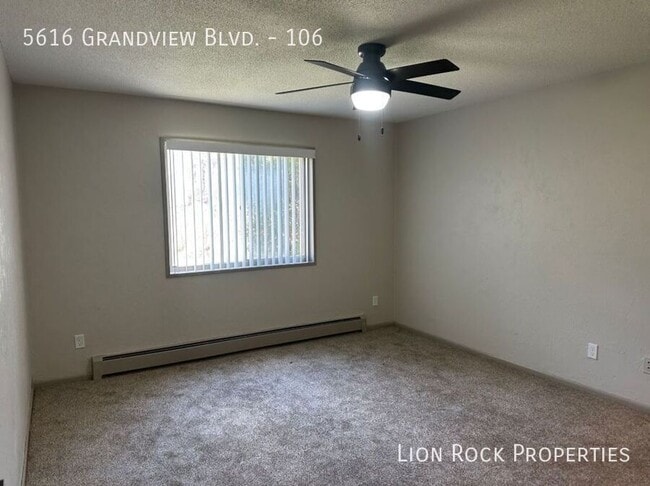Building Photo - 5616 Grandview Blvd