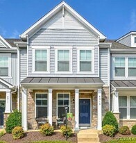 Building Photo - 8013 Rutland Village Dr