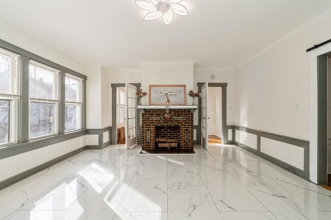 Building Photo - 41-43 Poe Avenue Unit First Floor