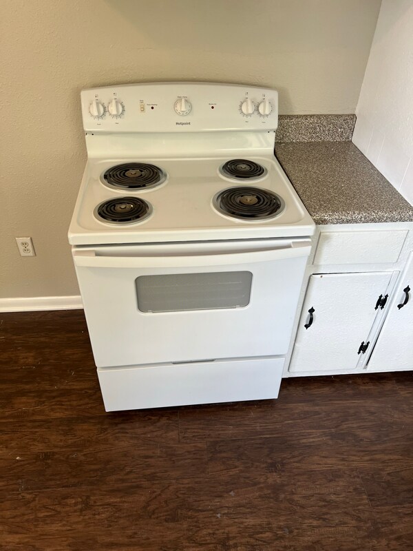 Building Photo - 261 Cheyenne Rd