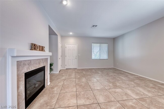 Building Photo - 2343 Schaeffer Hills Dr