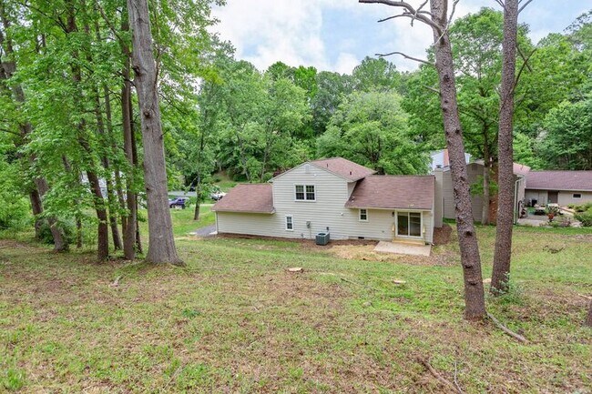 Building Photo - 3 Willow Branch Pl