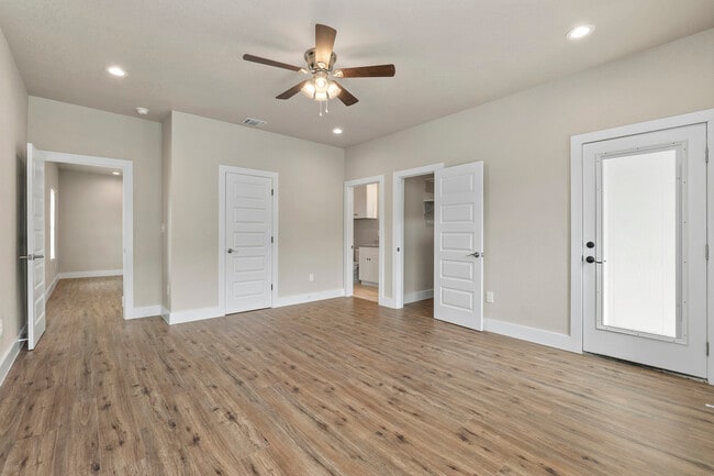 Building Photo - 119 Ave Ventana