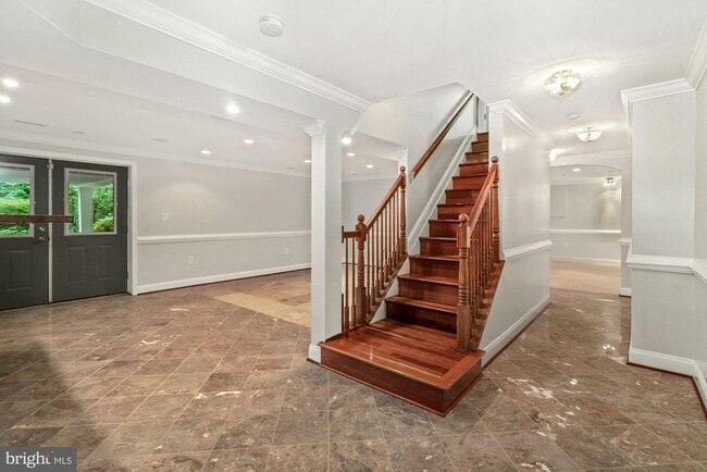 Building Photo - 6212 Lilac Bush Ln