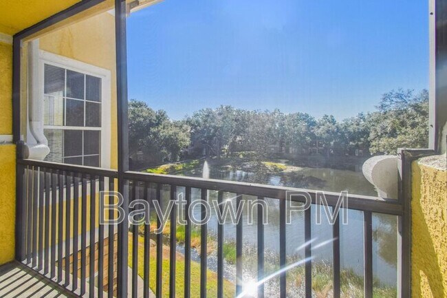 Building Photo - 10025 Courtney Palms Blvd