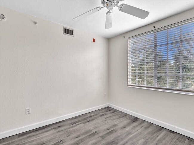 Building Photo - 6768 Heritage Grande