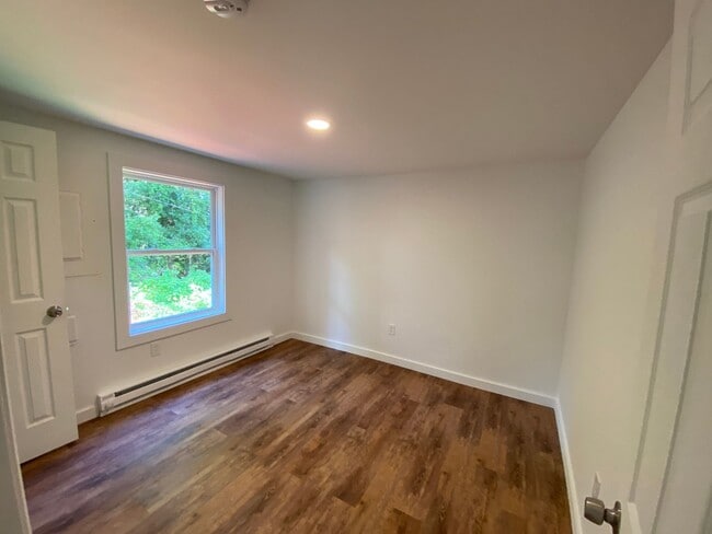 Building Photo - Newly remodeled home is located in Lancast...