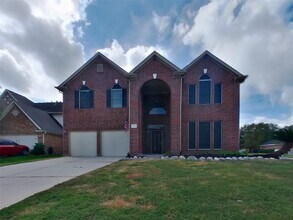 Building Photo - 2311 Daneswood Ct