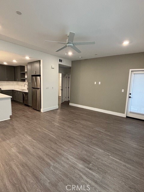 Building Photo - 8016 Santa Fe Springs Rd