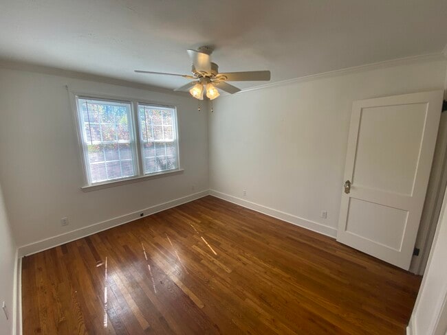 Building Photo - 337 E Boundary Ave SE